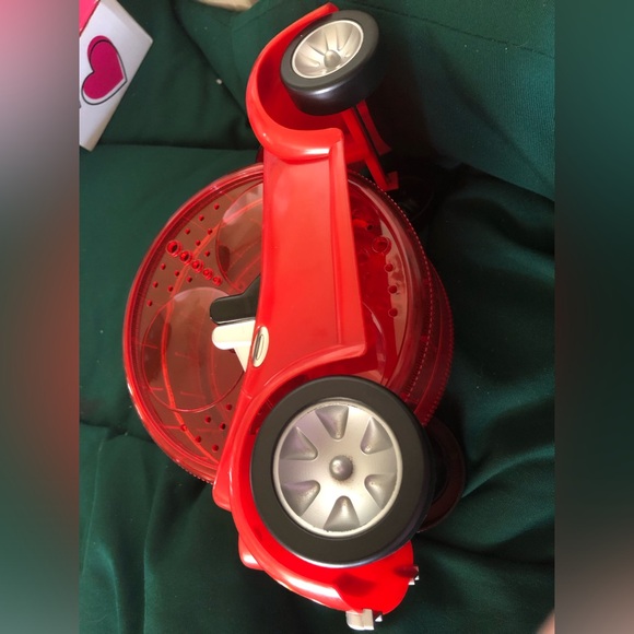 Hamster Sports Novelty VW Beetle Exercise Wheel- 700 $22 or $20 w/offer - Picture 3 of 4